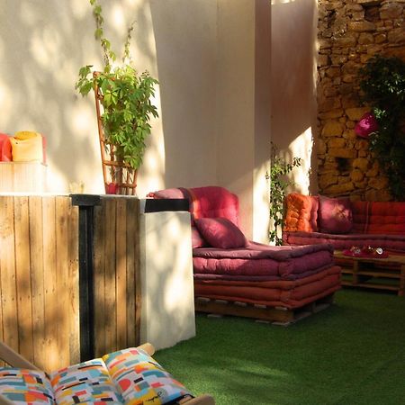 La Bucolique, Chambres Et Jardin D'Hotes Sabran Exterior photo