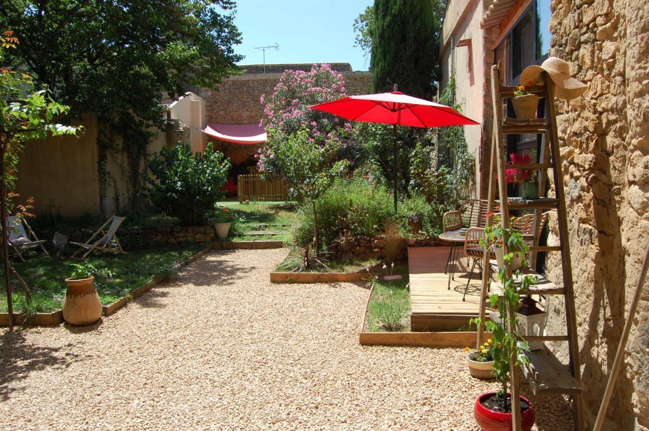 La Bucolique, Chambres Et Jardin D'Hotes Sabran Exterior photo